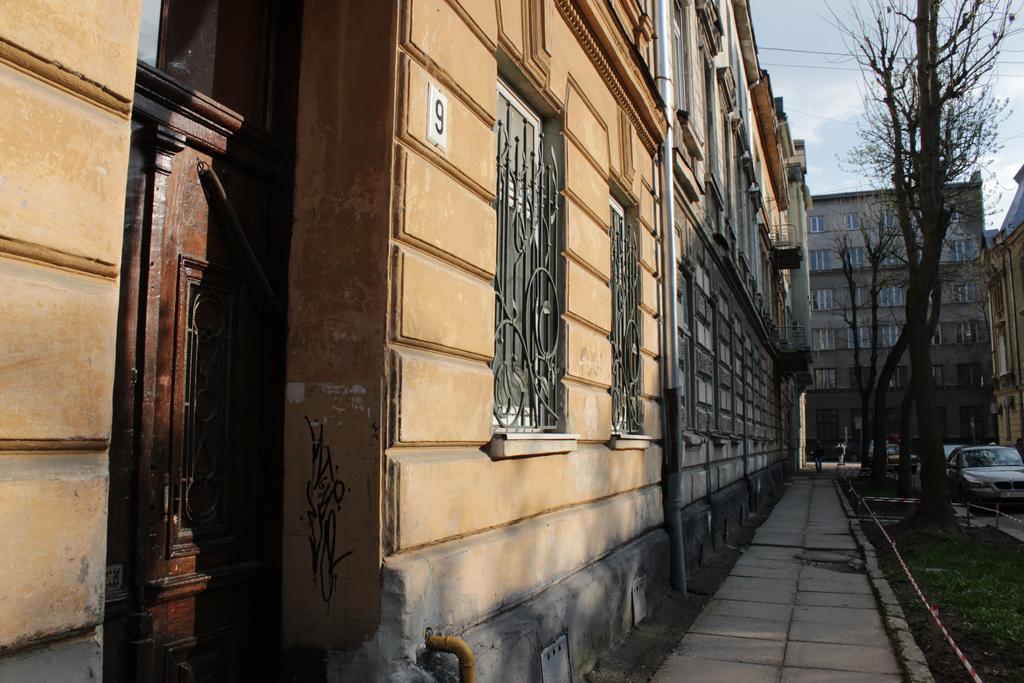 Polska Poduszka Hotel Lviv Exterior photo